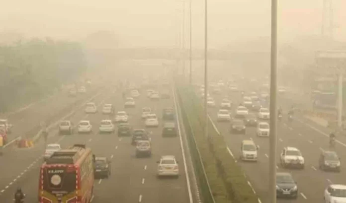 Govt bans firecrackers on Diwali Unaccounted people.. Massive air pollution Air quality index in Delhi NCR region is over 300. If this happens, it will be difficult for the people of Delhi in the future.