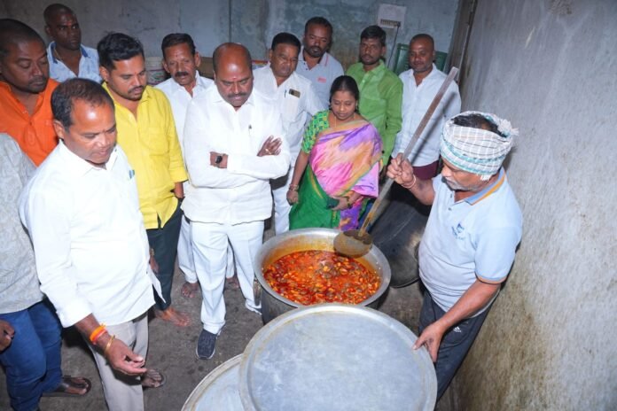 Vainam visited Gurukula school.. What are the secretaries and high officials of SC, ST, BC gurukula educational institutions doing? Governments are changing but the noise is still there..