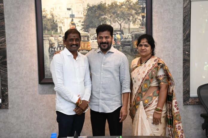 met the CM on the occasion of Narsimha Reddy's birthday.