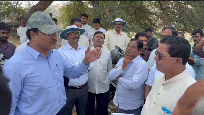 Field level observation of rehabilitation works. Hydra is moving forward with the aim of beautifying the ponds.