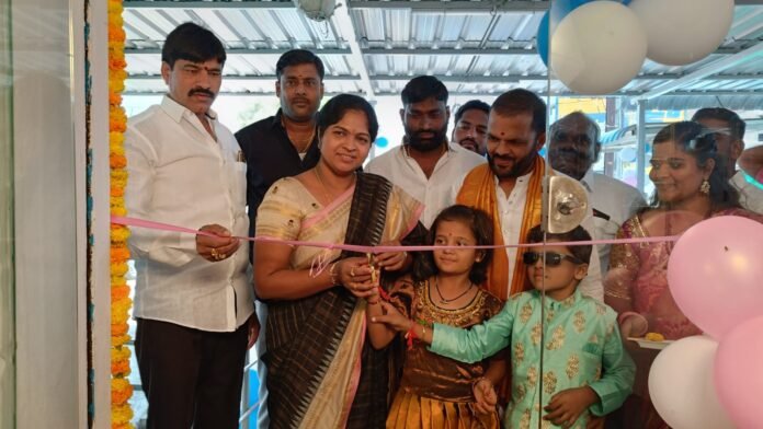 TPCC General Secretary CH Parijatha Narasimha Reddy participated in the inaugural program..