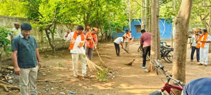 Revealed corporator Kallem Navajivan Reddy..