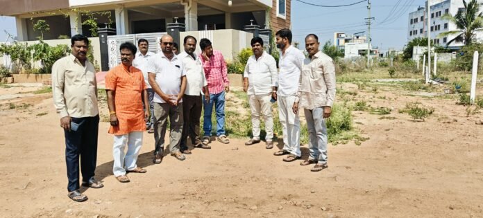 Corporator Kallem Navajeevan Reddy participated in the program.