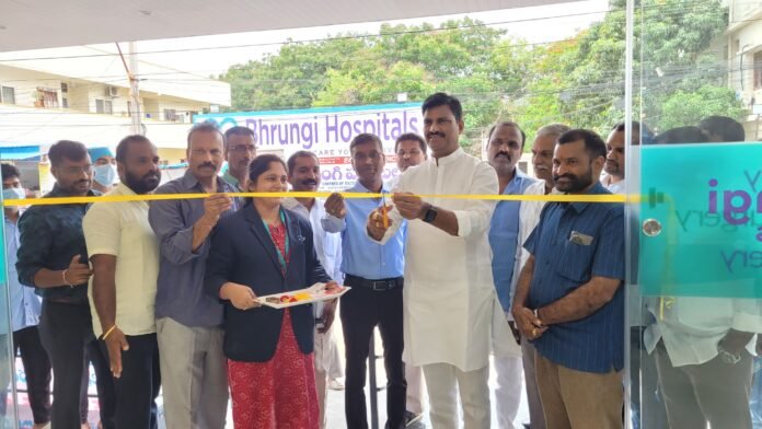 Corporator Moddu Lacchi Reddy participated in the celebrations..