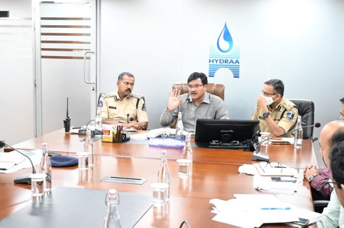 Hydra seizes the city's people..