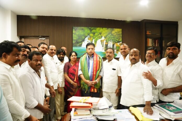 Invitation to the Minister for Ganesh Darshan..