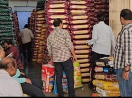 కర్మన్ఘాట్లో రైస్ డీలర్లపై అధికారుల మెరుపు దాడులు!